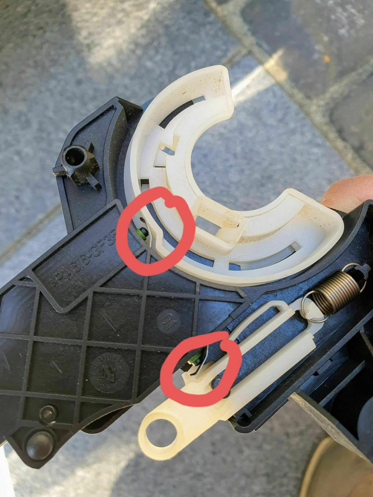 Fehlermeldung Sitzlehne vorne recht nicht verriegelt