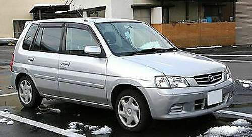 400px-1999-2001-mazda-demio
