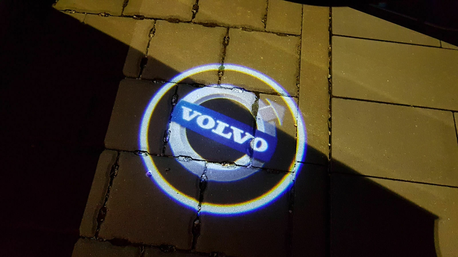 Einstiegsleuchten Volvo Logo
