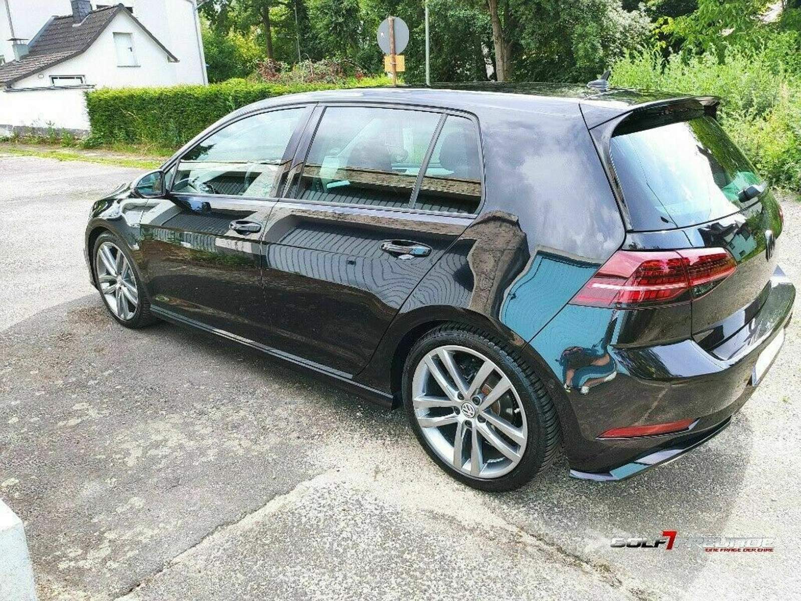 Golf 7 VII RLine Volkswagen Golf 7 VII RLine mit LED SW, LED RL, LED SB + 18" + FL Heck + 9