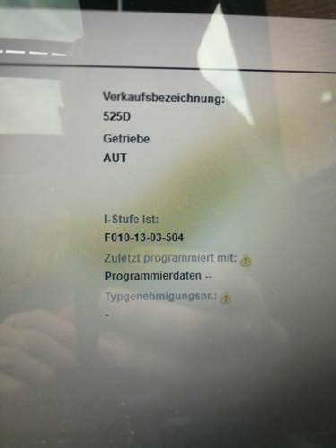 525d