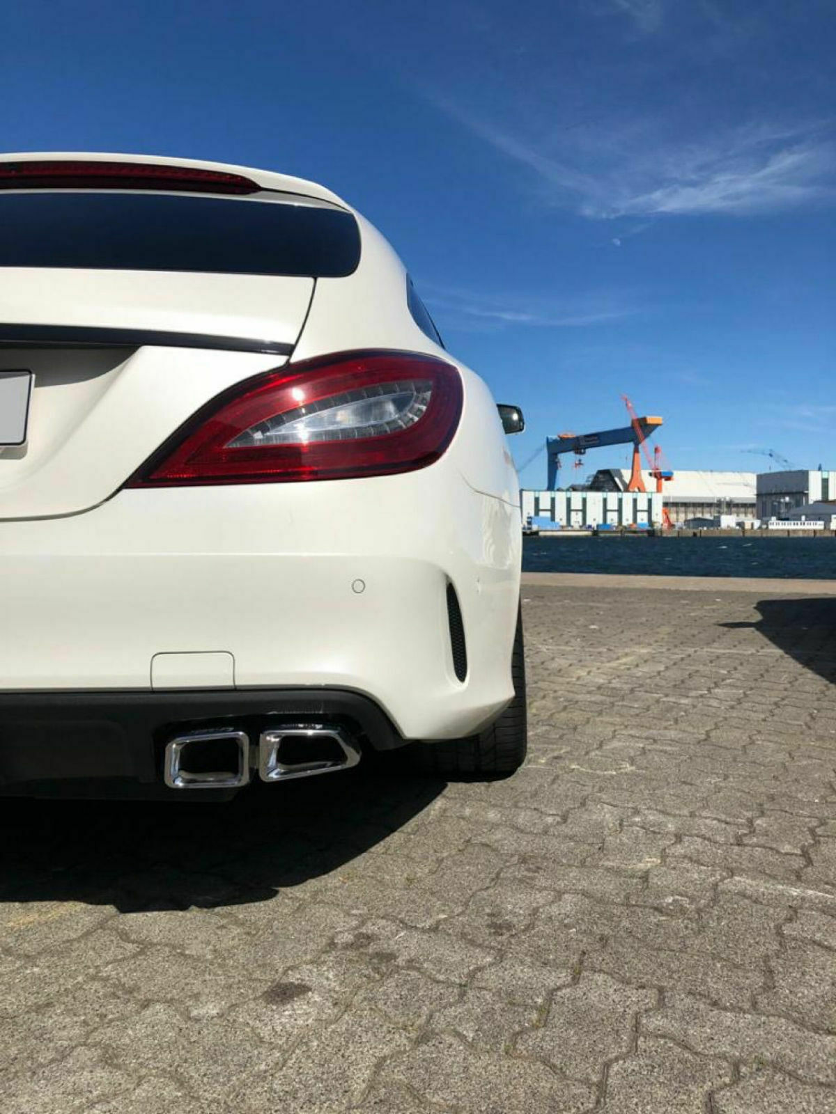 Diffusor mit Auspuffblenden nachrüsten