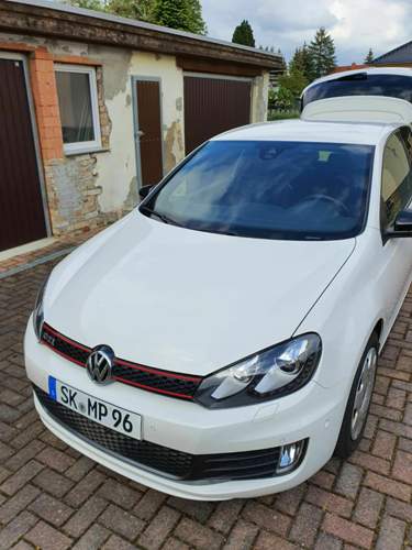 4c7d585c-b7f2-4882-8cbc-13f3f5f126a8