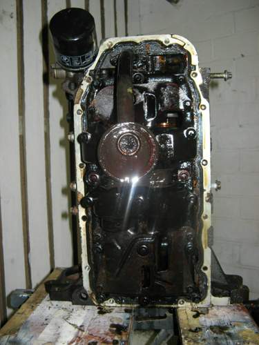 R4-16V-Kurbelgehäuseentlüftungsanschluß