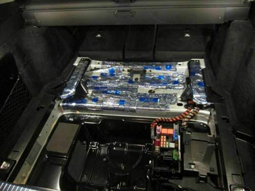 Erst Alubutyl nur hinten...