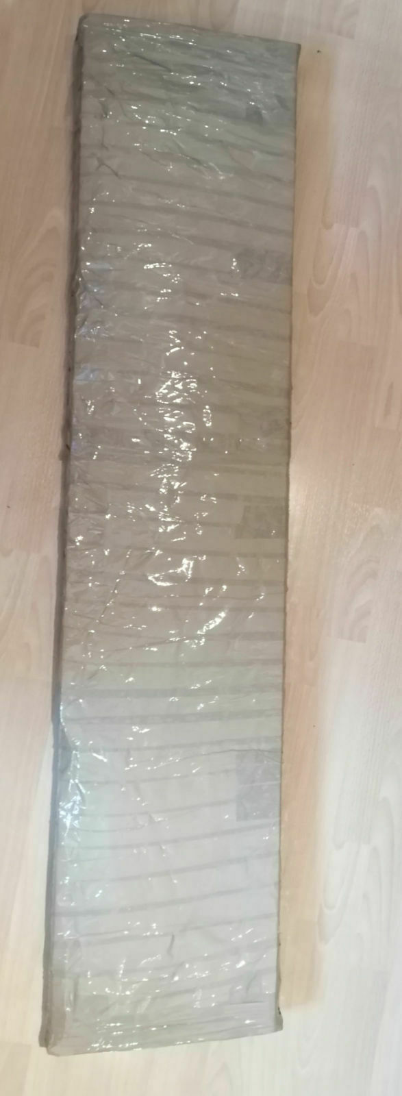 Der Schrottplatz - Spiegelsymmetrisch des Showrooms