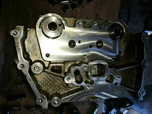 Zylinderkopf mittig der SL-Kanal