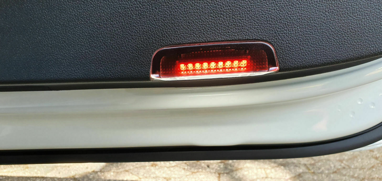 Türwarnleuchten nachrüsten - Anschluss und Programmierung hintere Türen?