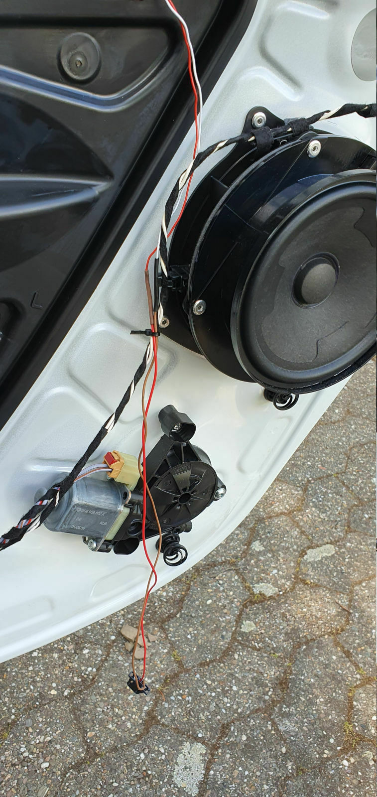 Türwarnleuchten nachrüsten - Anschluss und Programmierung hintere Türen?