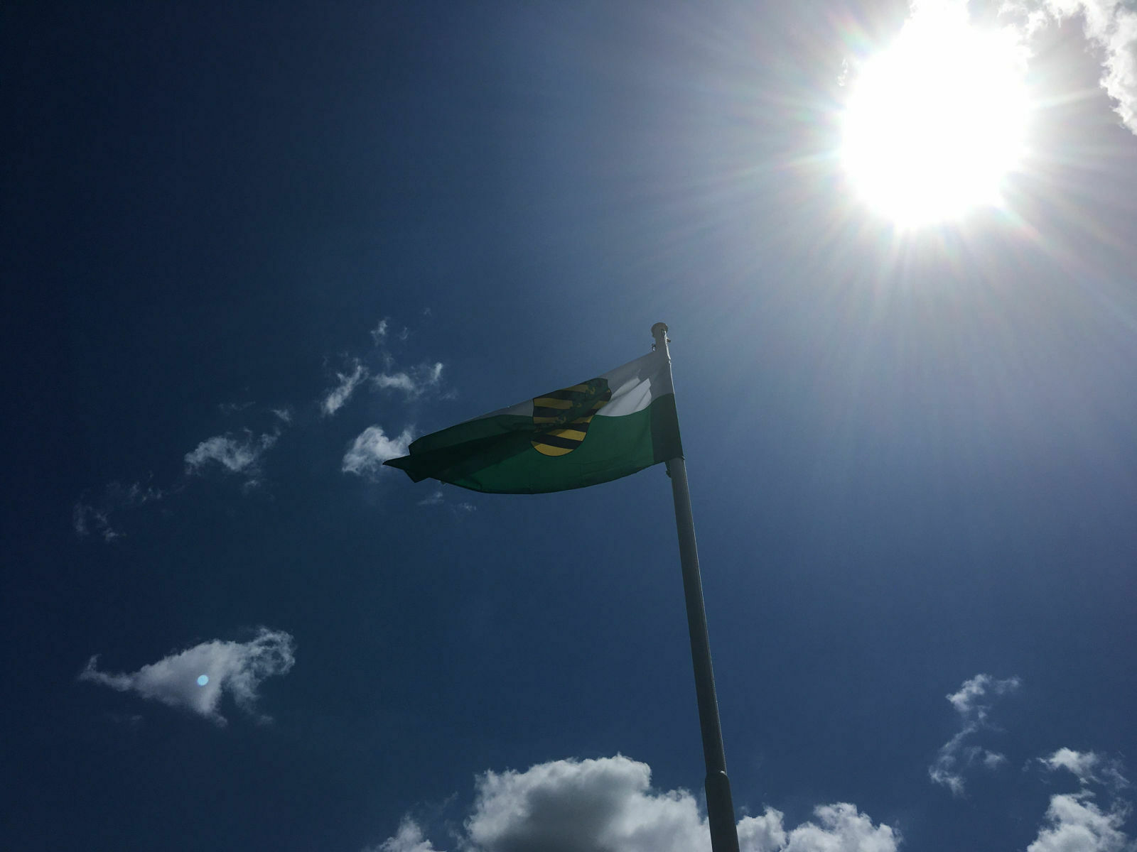 8fdd3572-93c0-4a87-8d88-c39062f5eb82