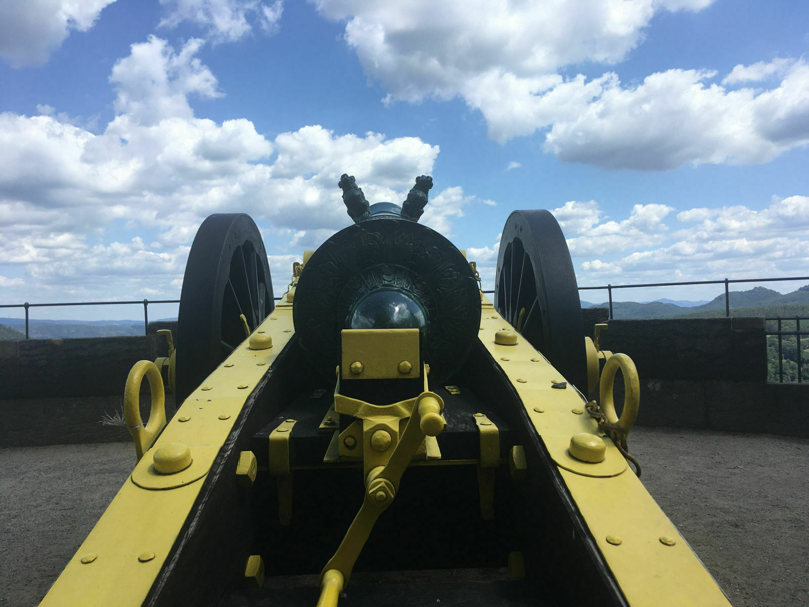 e1055f96-31be-496d-bfb6-17d3ed9c3546