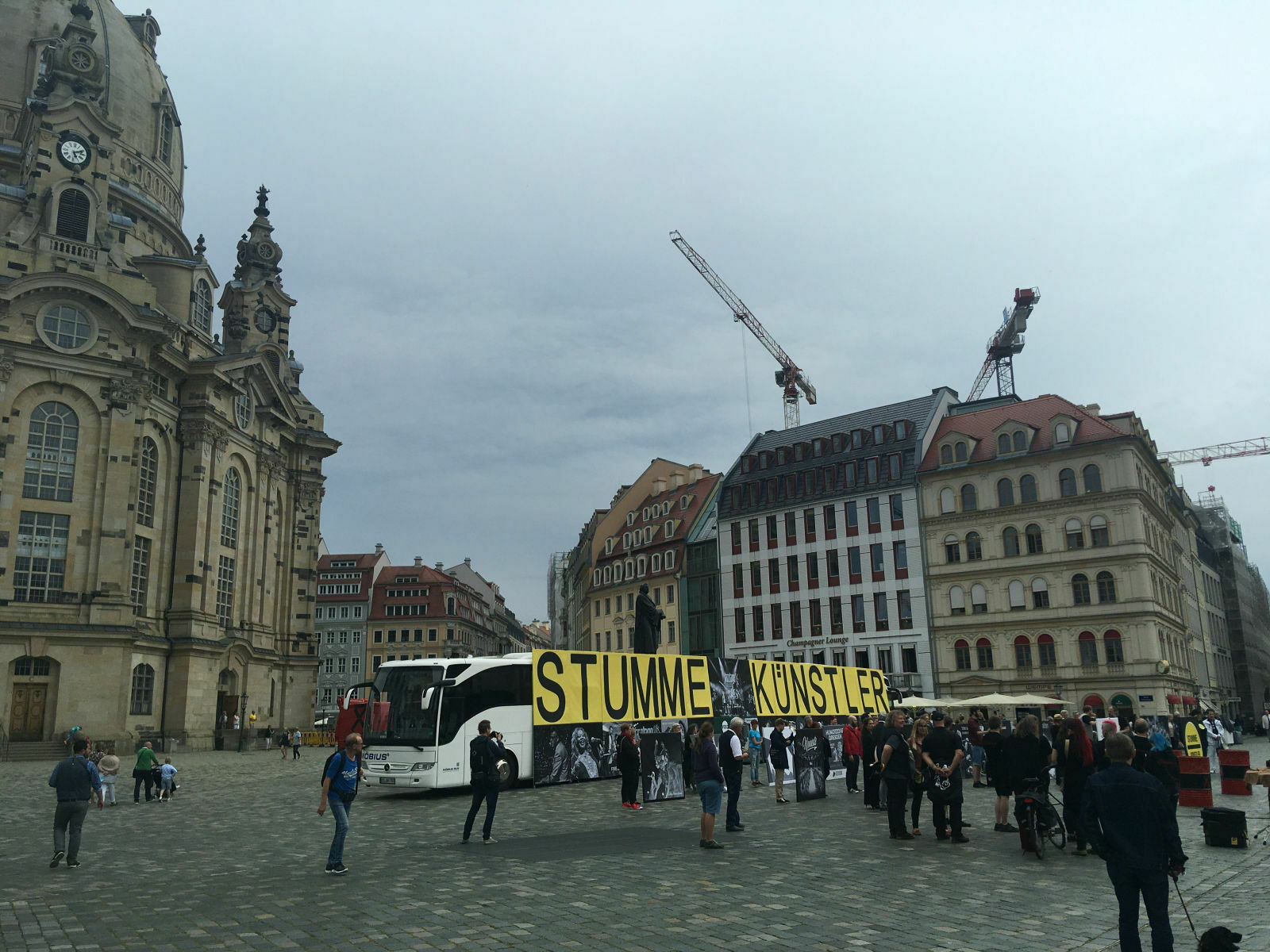 f32c9fe6-9b59-4cee-b8e7-16d9f15109c2