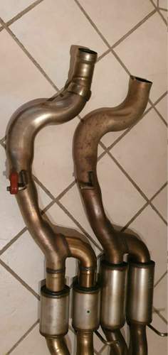 Akrapovic vs. Standard