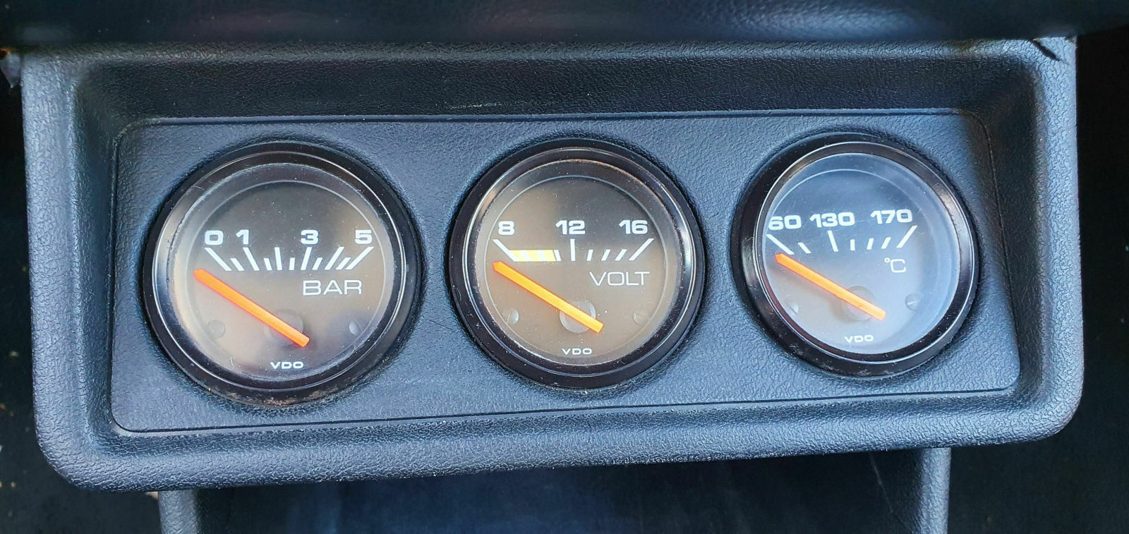 Zusatz Instrumente VDO Golf 1 Cabrio