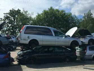 E4010520-4e26-42e3-838d-4100424a57f7