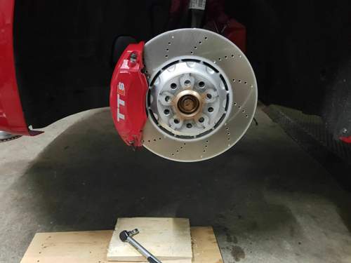 Umgerüstet auf TTS Bremssattel