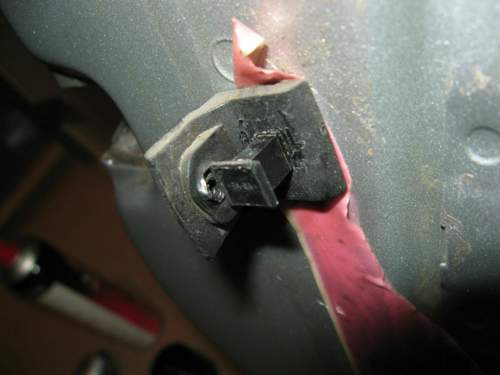 Schraubwinkel Kunststoff entfernen