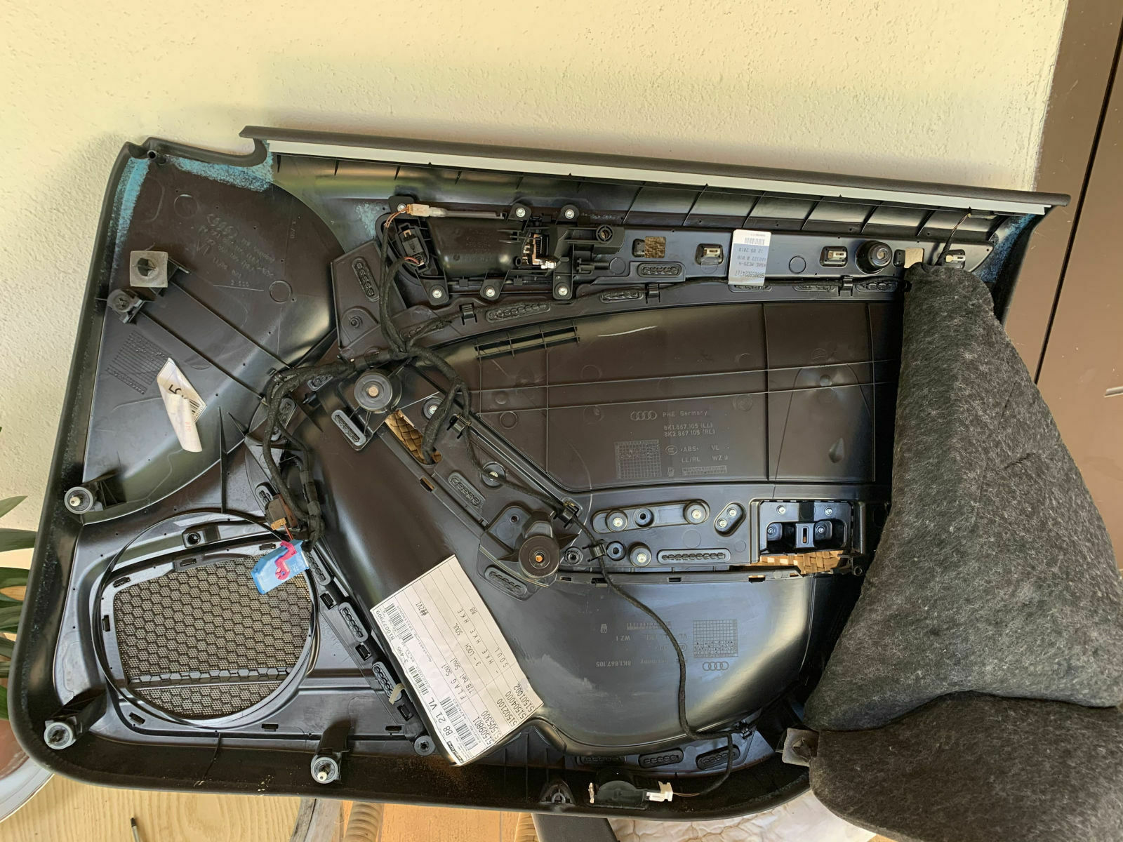 Armauflage an der Tür gerissen! Austausch?