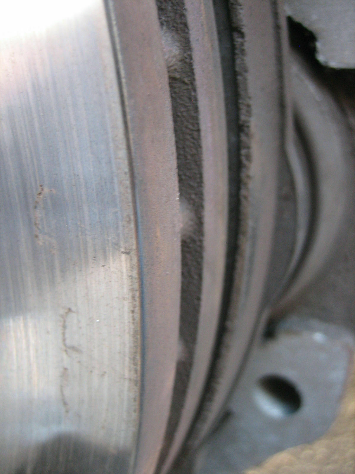 Falsche Bremsscheiben vorne im Audi A6 4F verbaut