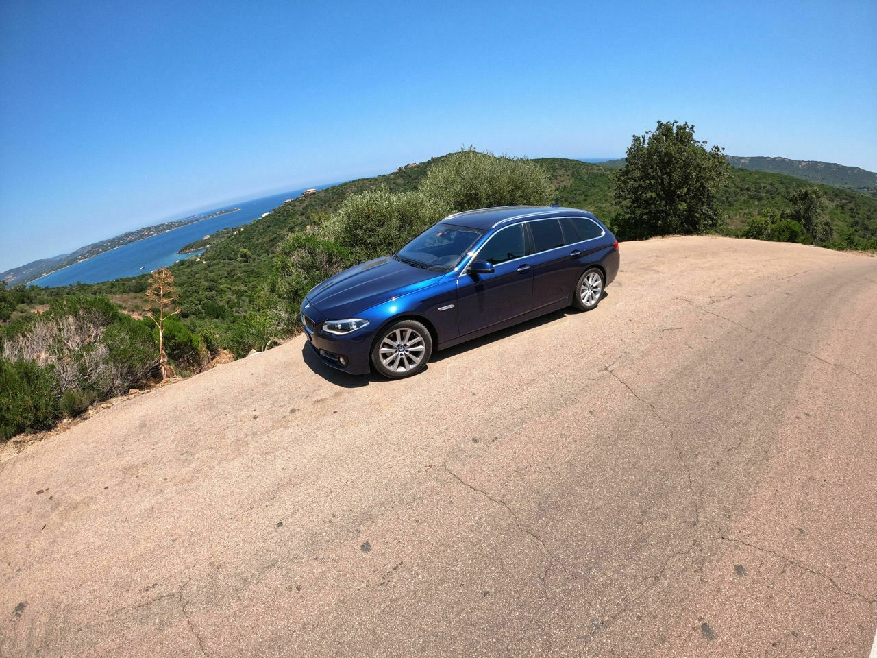 Postet hier eure BMWs mit euren Felgen:-)