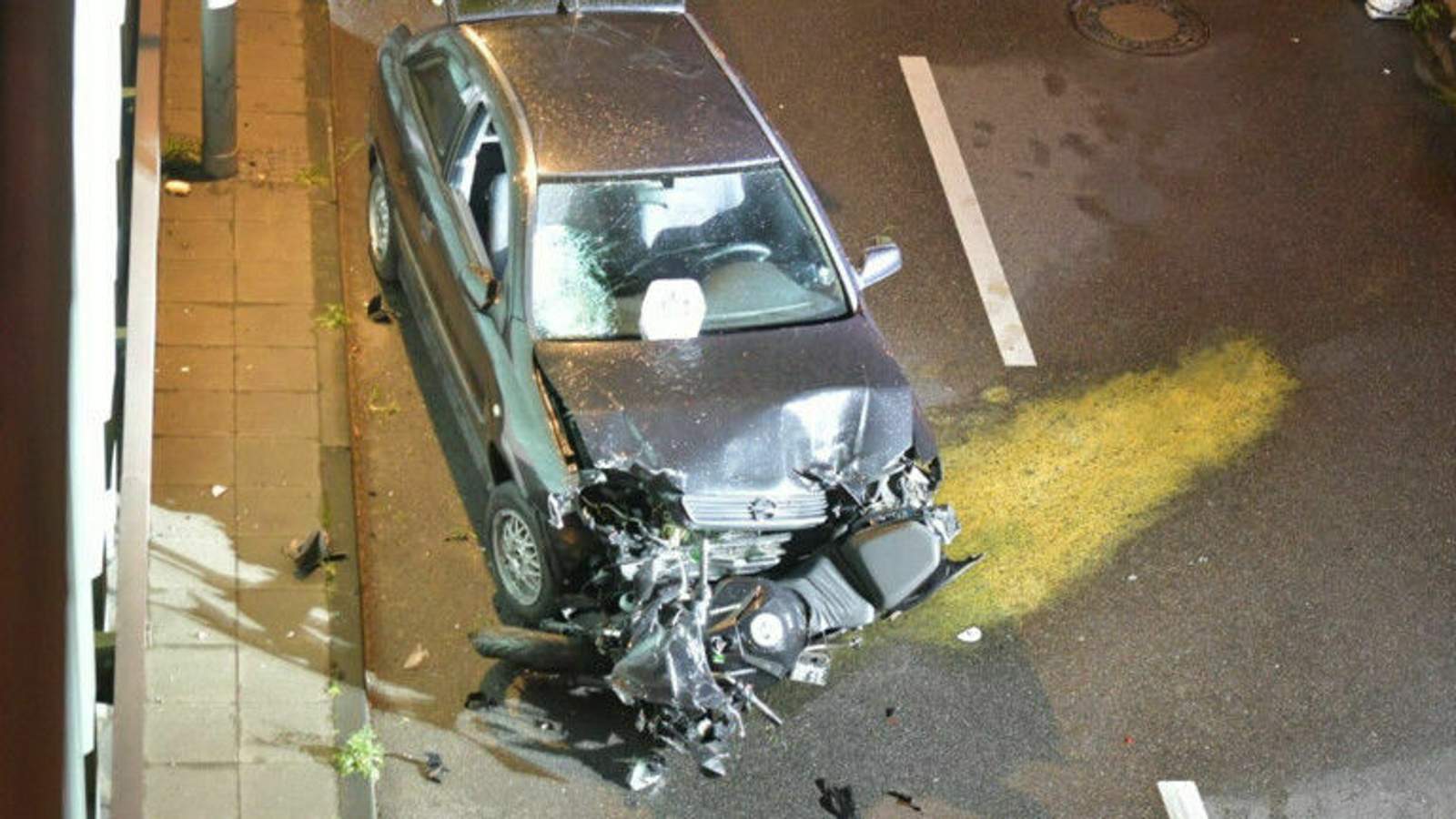 unfall-a100-motorrad-auto-1597787746-768x432