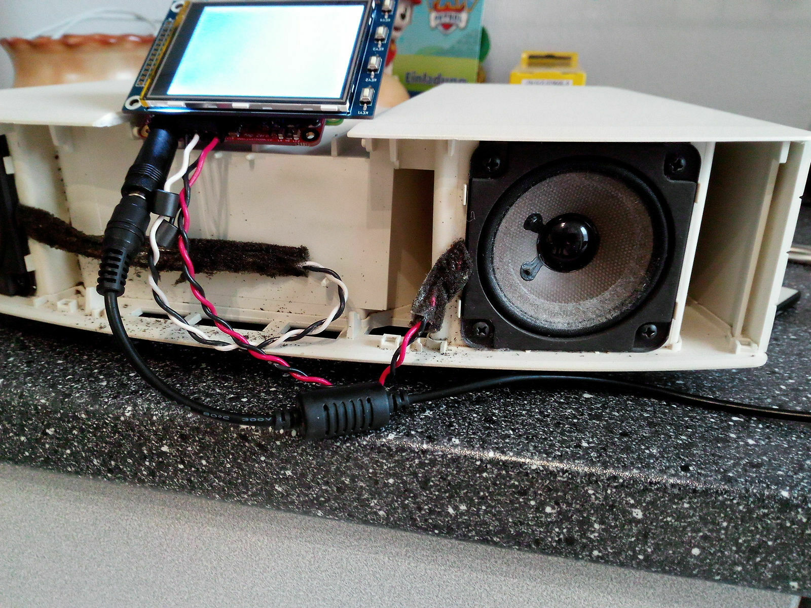 Bastelzwang - Eigenbau Webradio in ein Bose Gehäuse