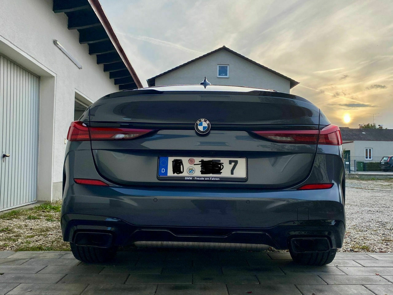 F44(2er Gran Coupé)-Wartezimmer