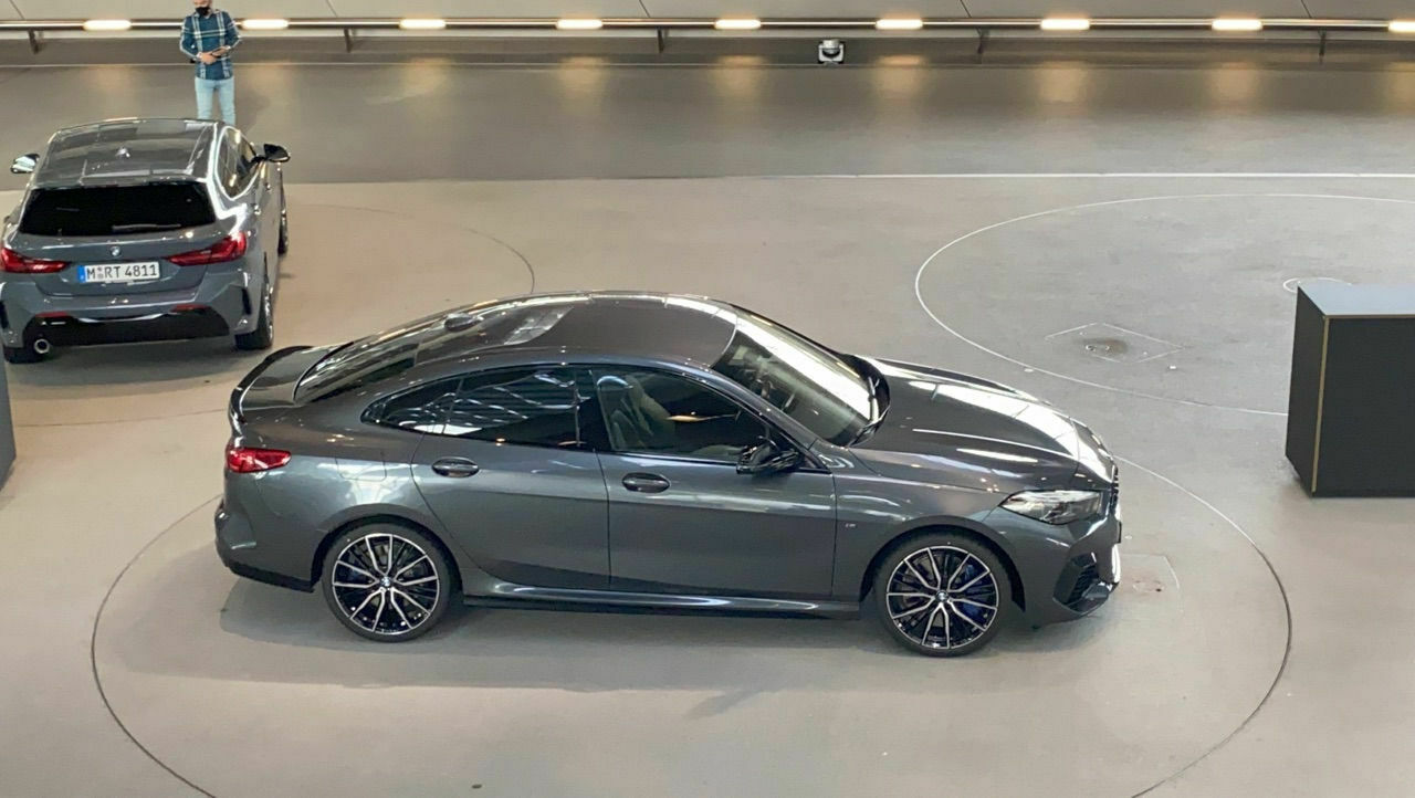 F44(2er Gran Coupé)-Wartezimmer