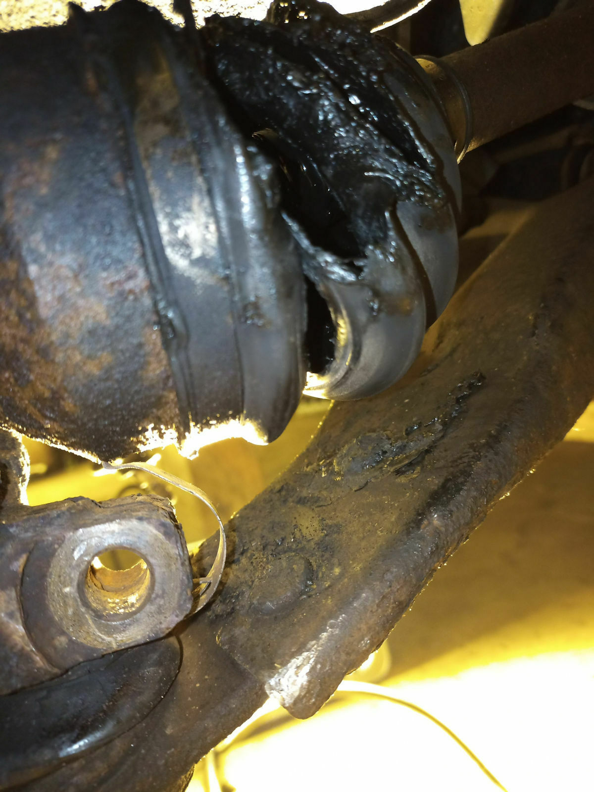 Induktionsgerät "Inductor" von Technolit - Festsitzende Schrauben mit Induktion erhitzen und lösen