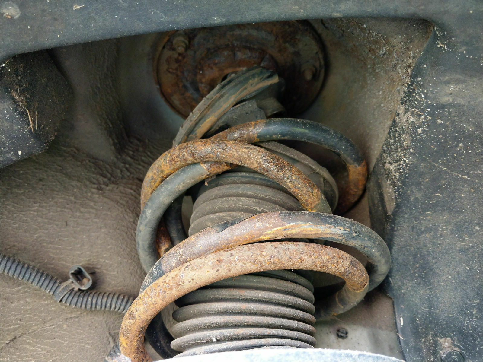 Metallisches Klonk-Geräusch an der VA mit unbekannter Ursache :-(