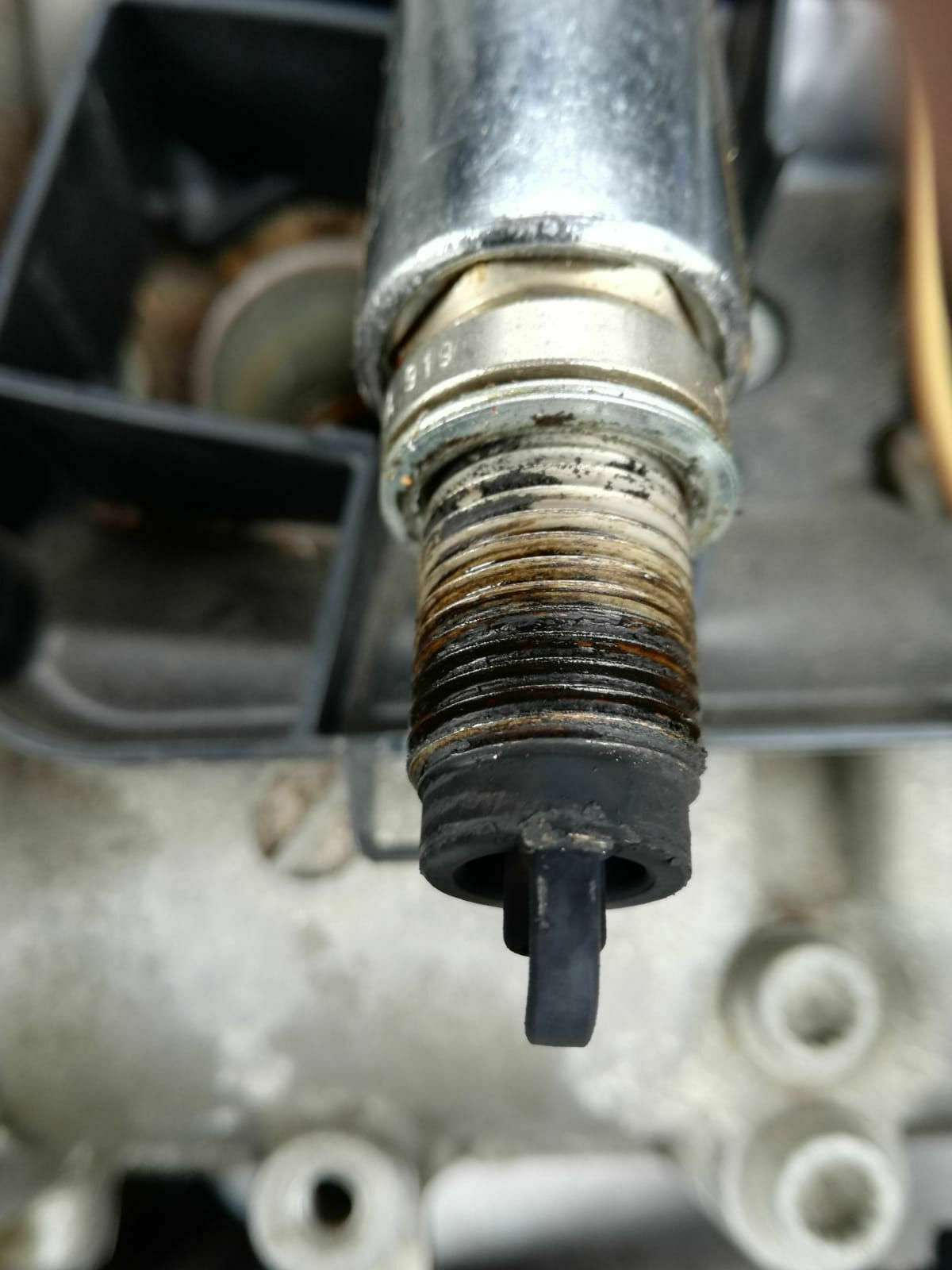 Ruckender 3 Zylinder Motor 1.2l HTP CGPA