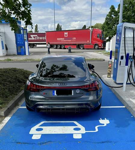 Fc71dd25-532a-4796-b921-d486b8a2c0ab