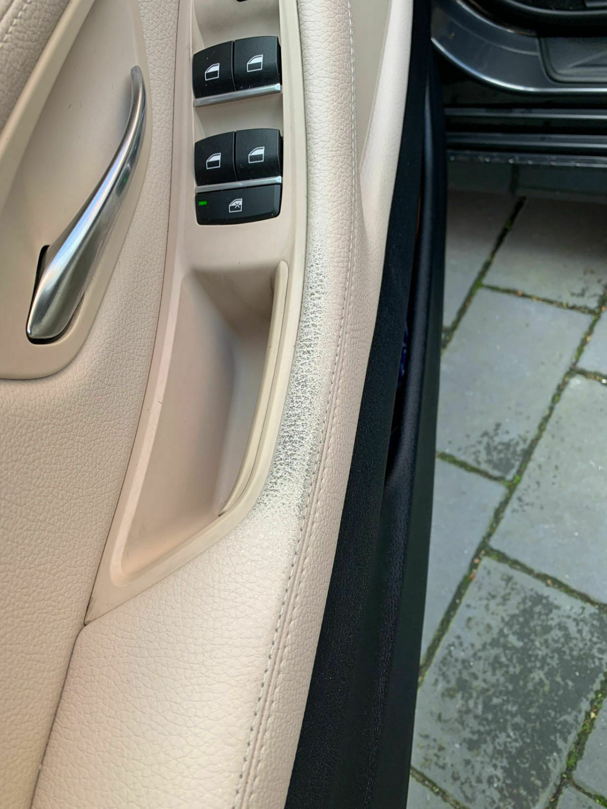 Helles Leder Oyster - Gebrauchsspuren