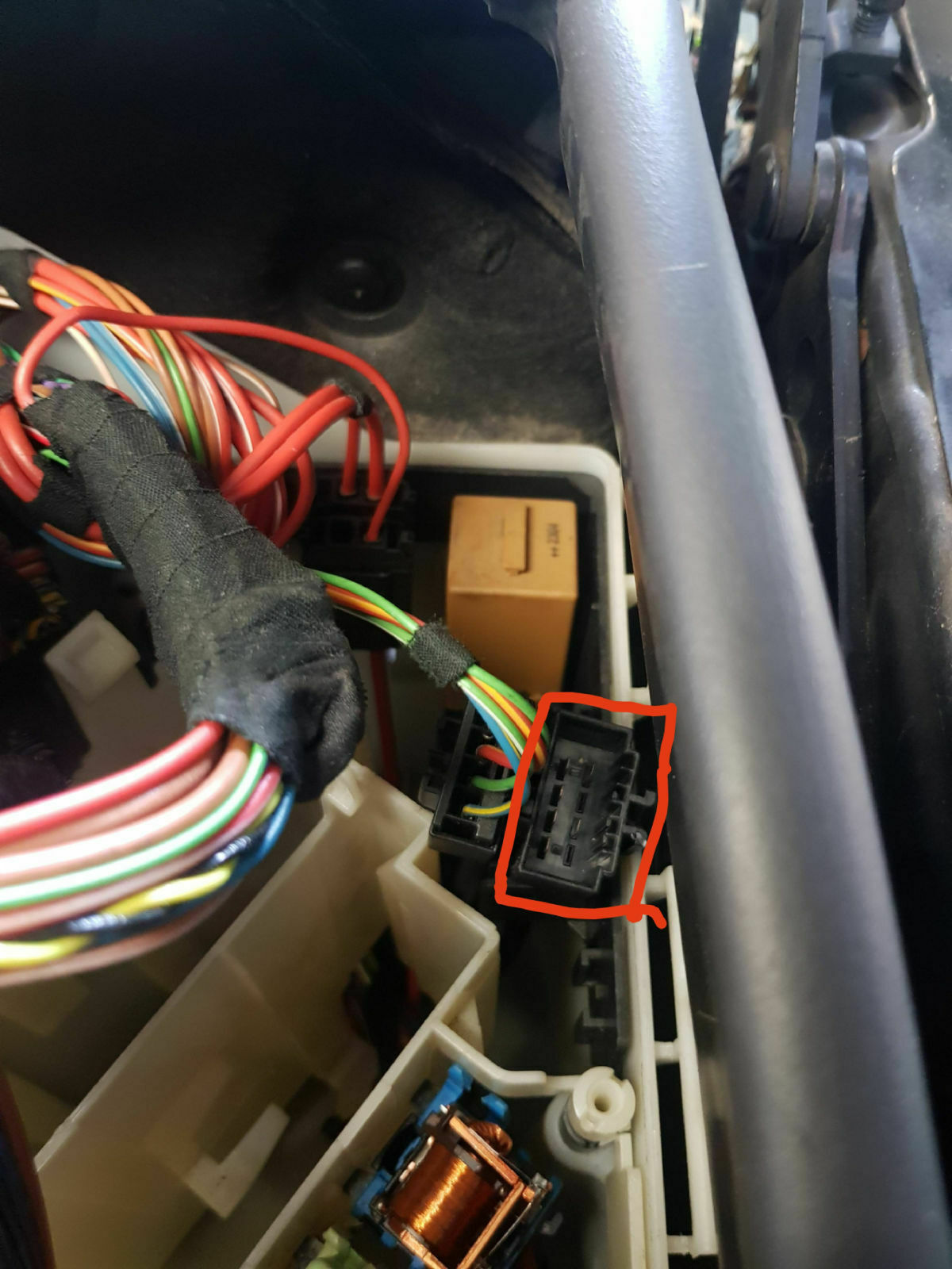 Auto startet nicht, Anlasser klickt nur