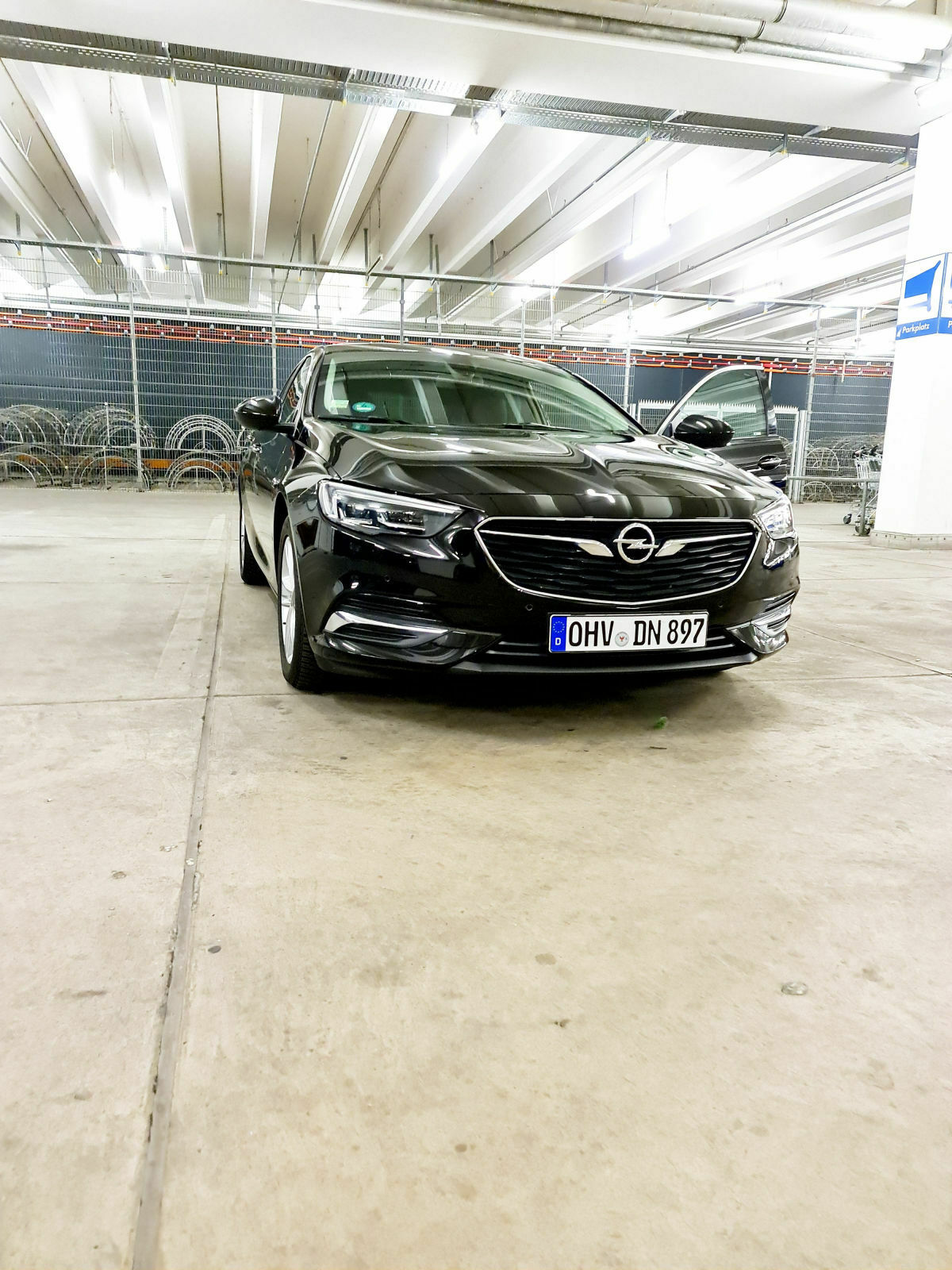 Zeigt her euren Insignia B