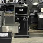 Napoleon Rogue 365 (hier in schwarz)