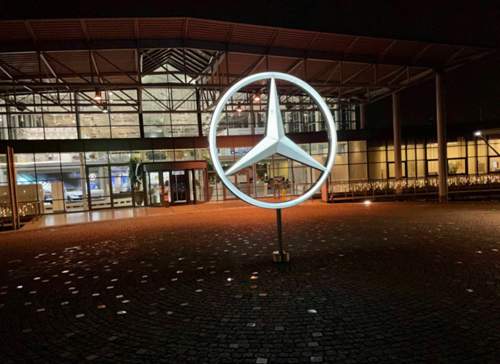 Kundencenter am Abend.jpg