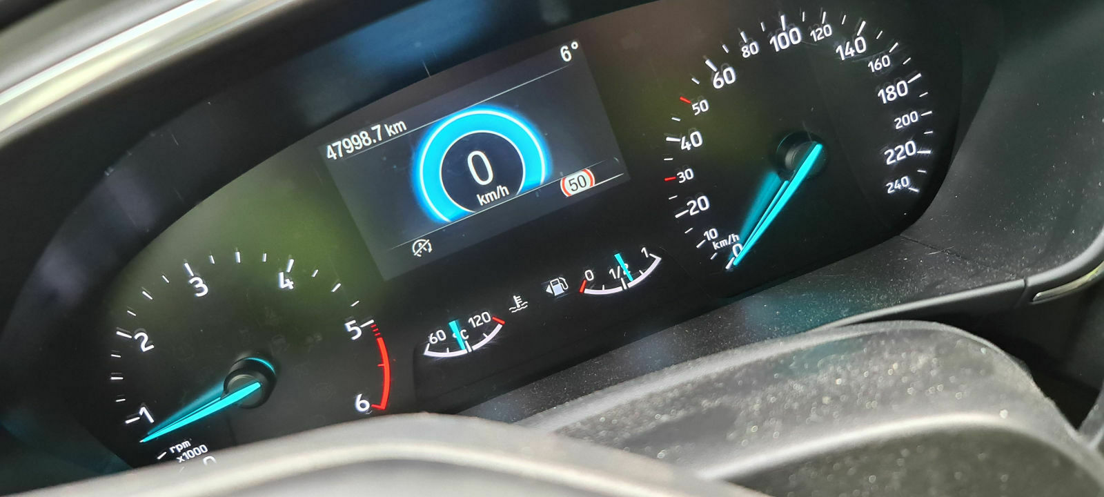 Start / Stopp ohne Funktion wegen zu geringer Ladung der Batterie, auch nach längerer Fahrt.