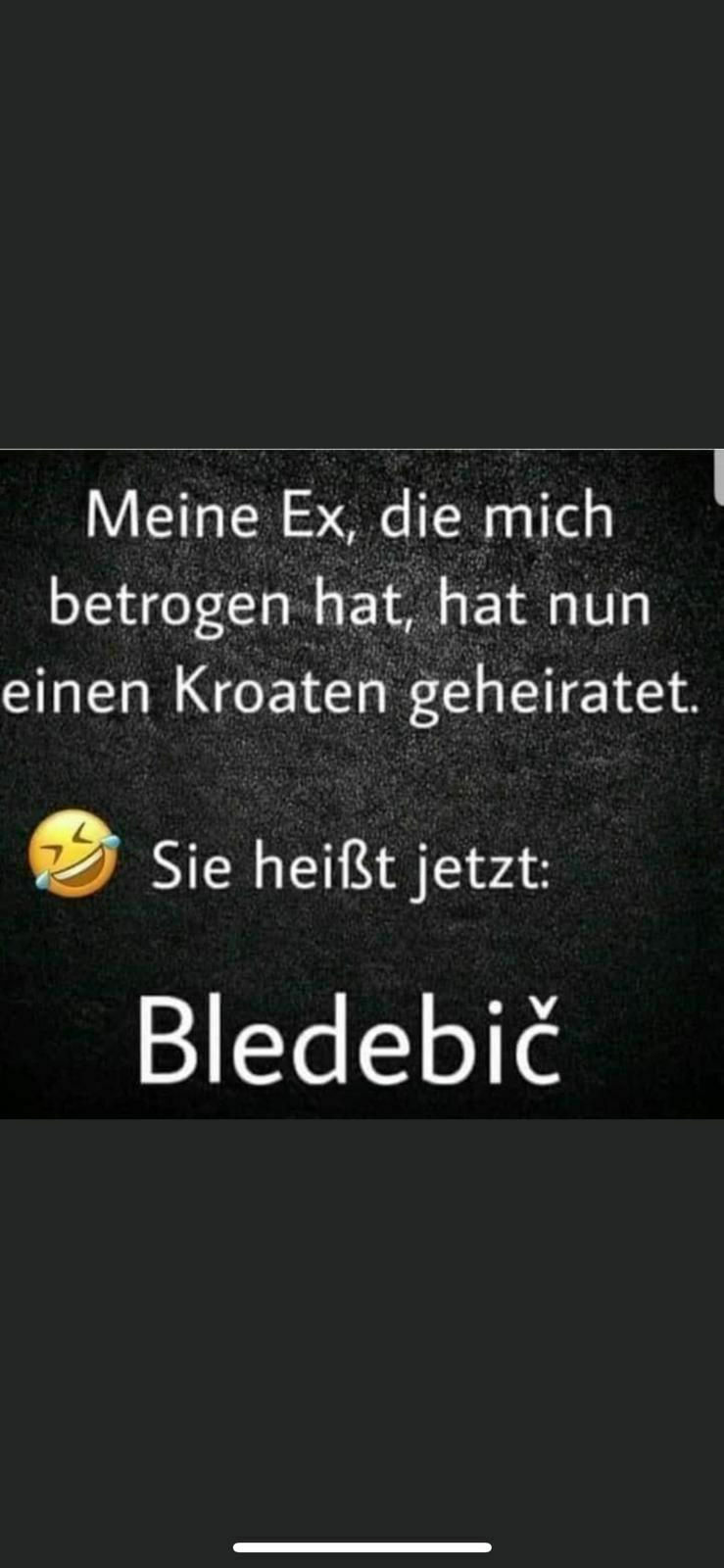 Vielleicht so: Ein Witzefred - um die Biker auf zu lockern