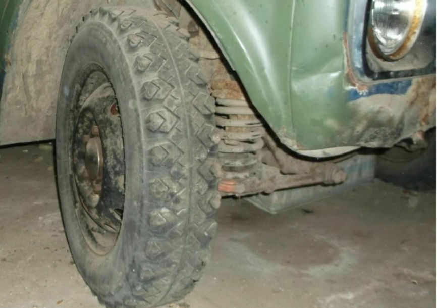 Der Schrottplatz - Spiegelsymmetrisch des Showrooms