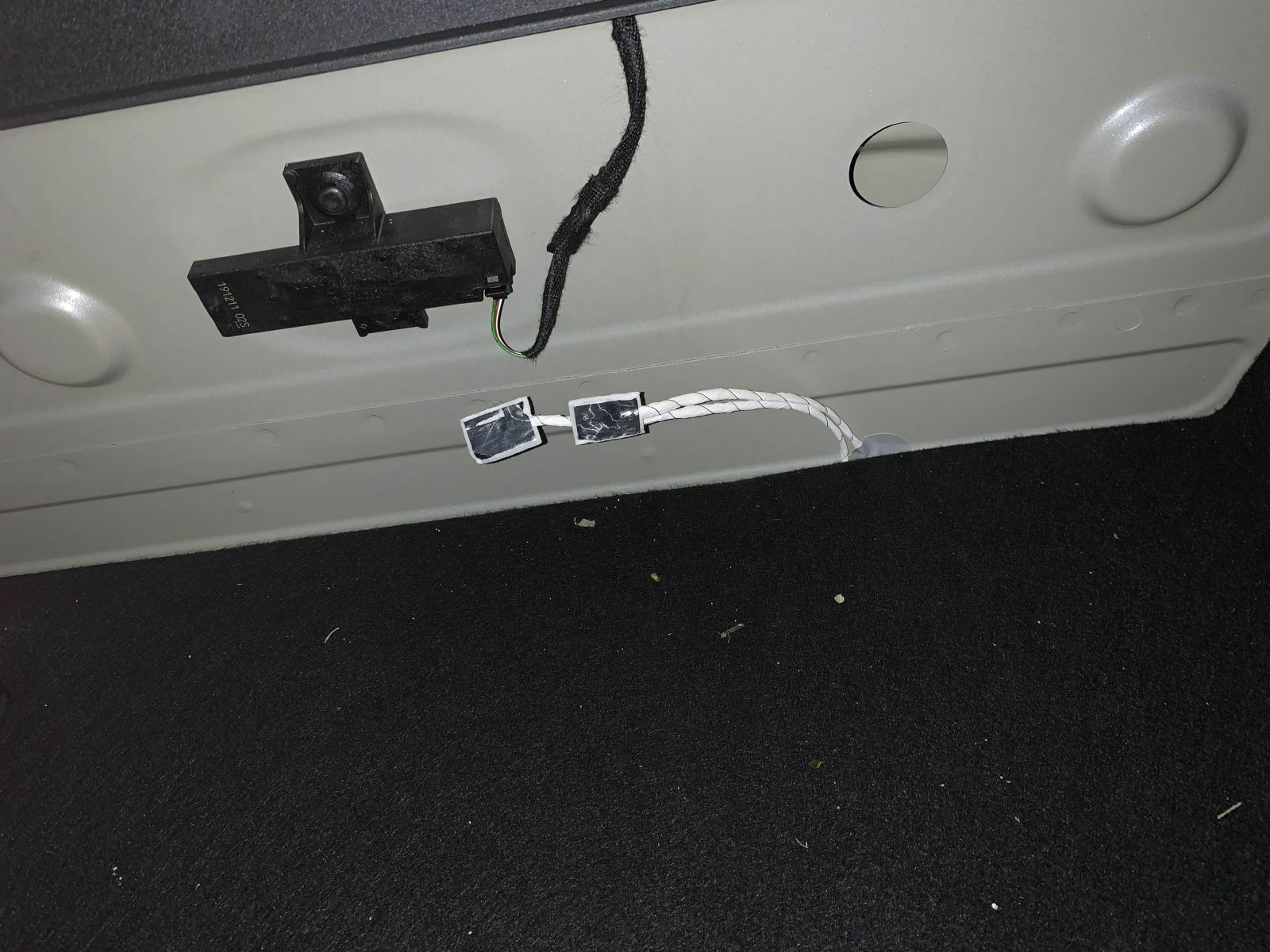 Schmutzwanne unterhalb der Abdeckung