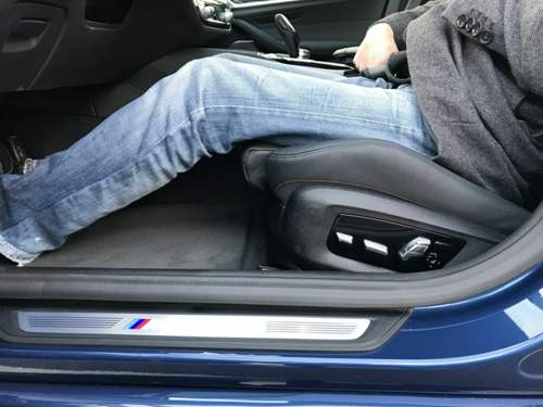 M Multifunktionssitz, ganz unten