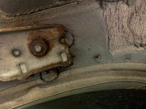 Auspuffhalter rechts