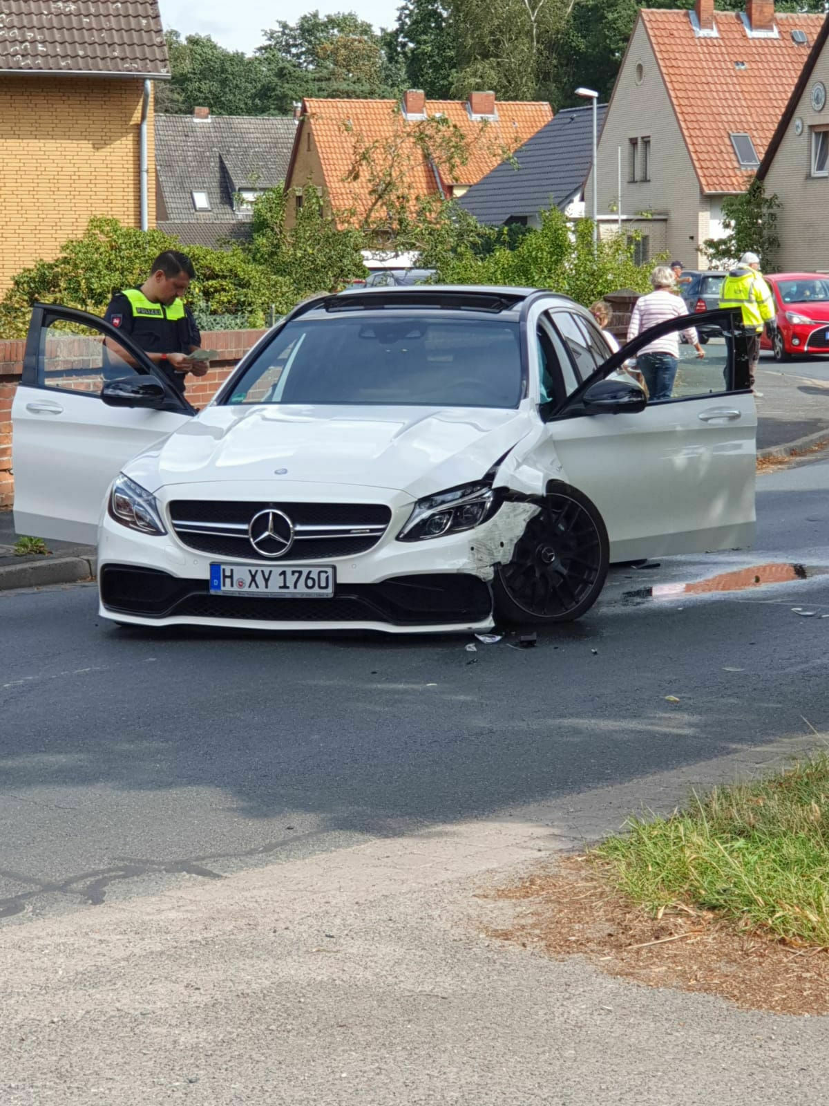 W205 Unfallschaden Totalschaden oder reparierbar?