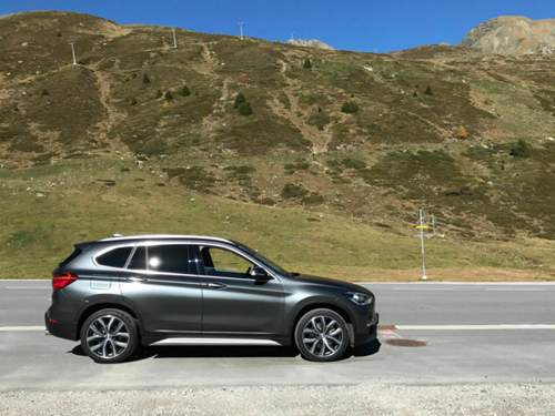 Mineralgrau in der Sonne.jpg