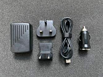 Netzadapter & USB