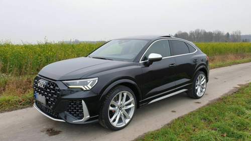 Q3 Sportback.jpg