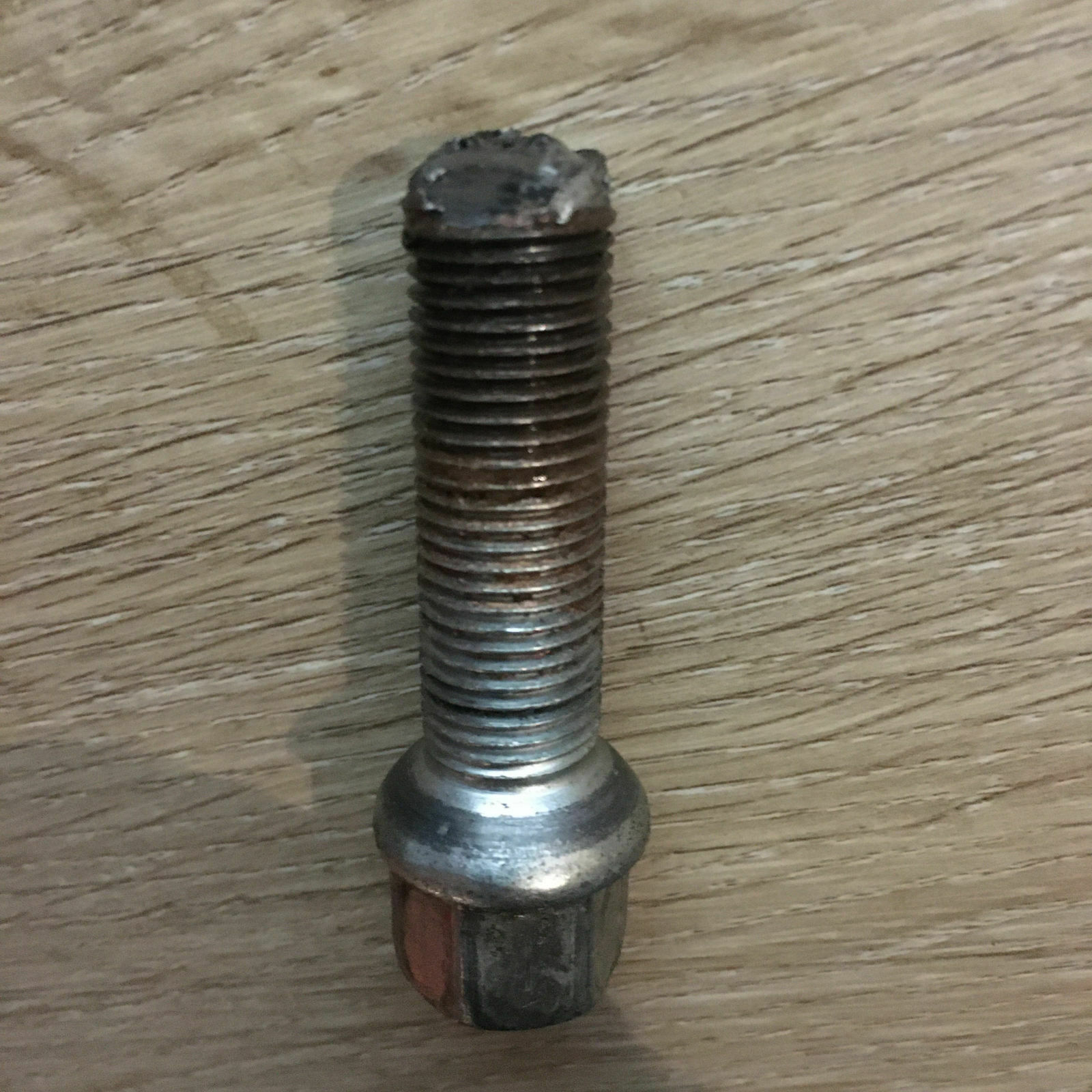 Gewinde Radschrauben beschädigt