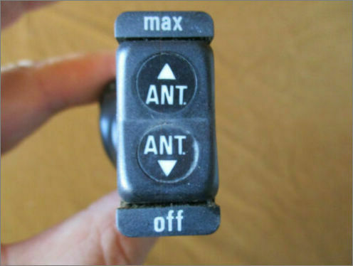 560 SEC automatische Antenne mit modernem Radio