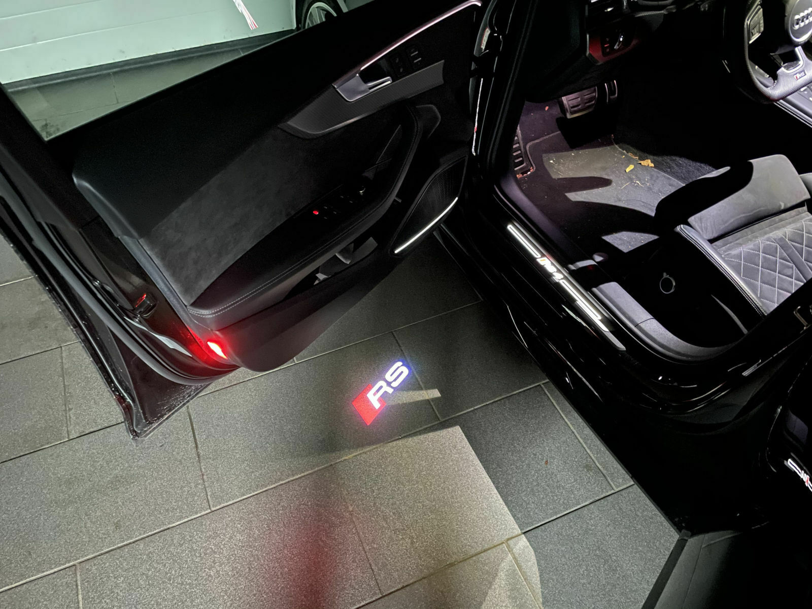 Bodenprojektion Audi Logo